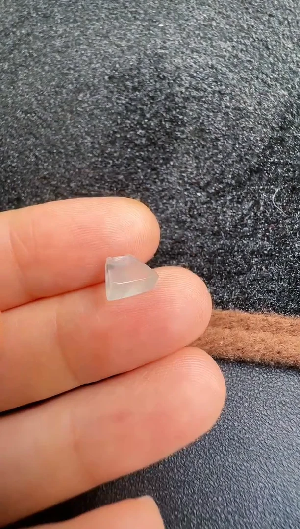 【闪购商品】翡翠颈饰18K金镶嵌00000118