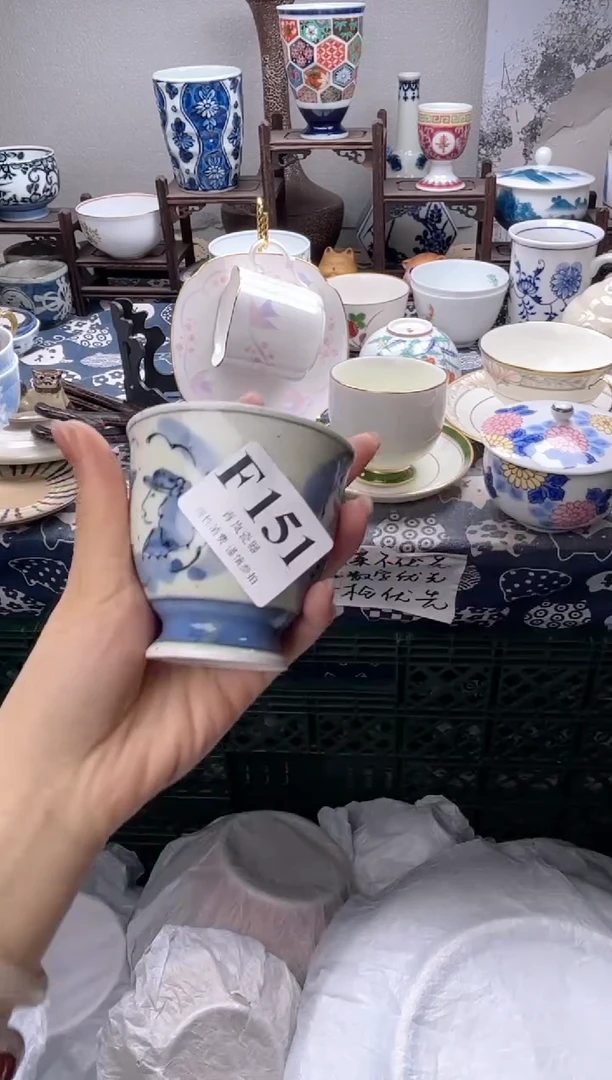 瓷片咕*滴  F151
