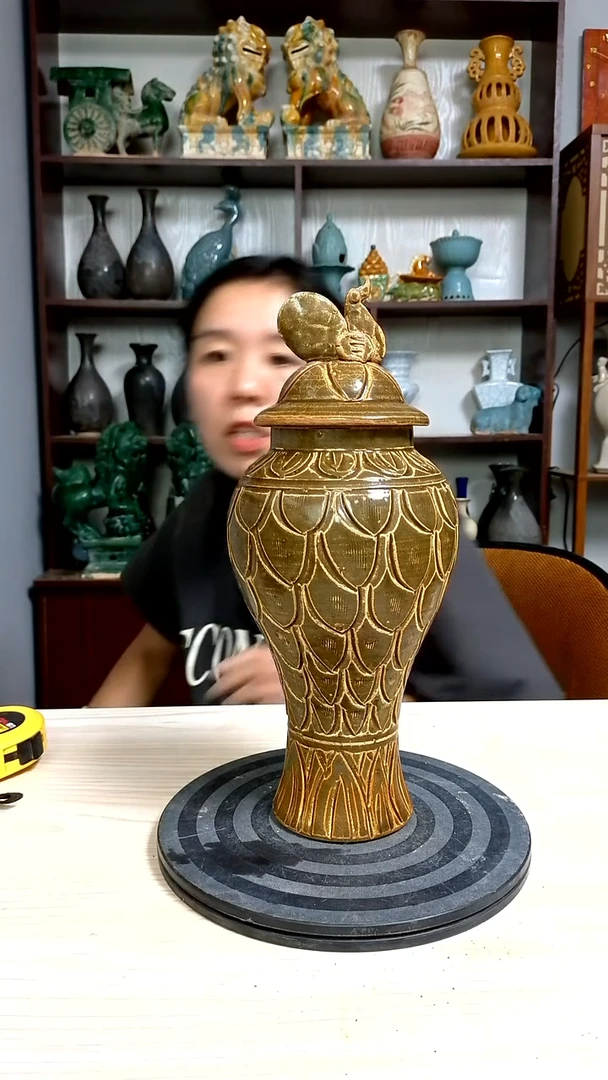 经典精美复古风格瓷器