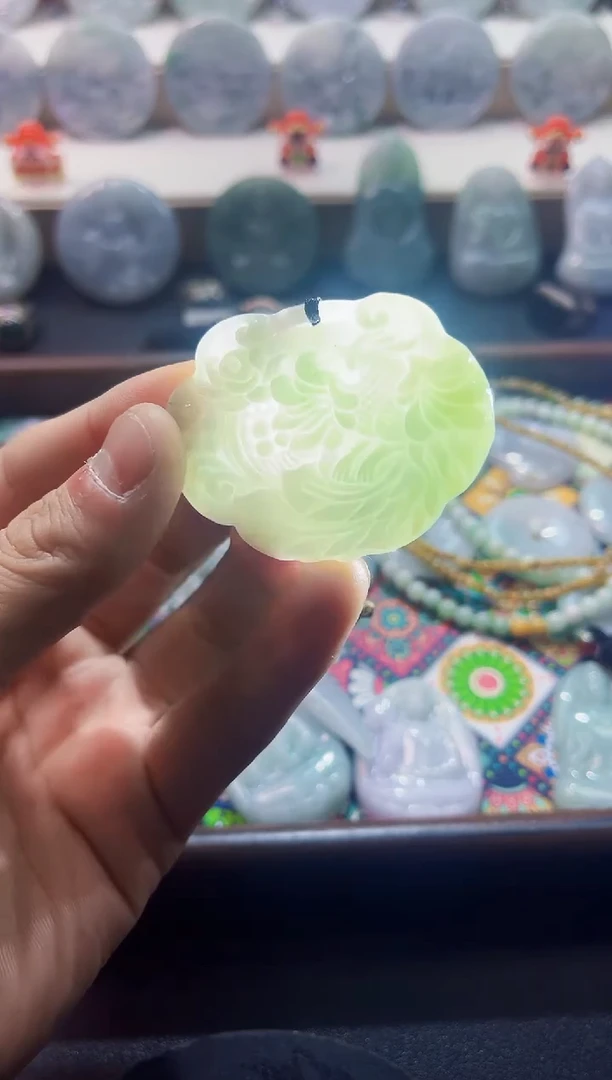 颈饰未镶嵌翡翠11/22   8