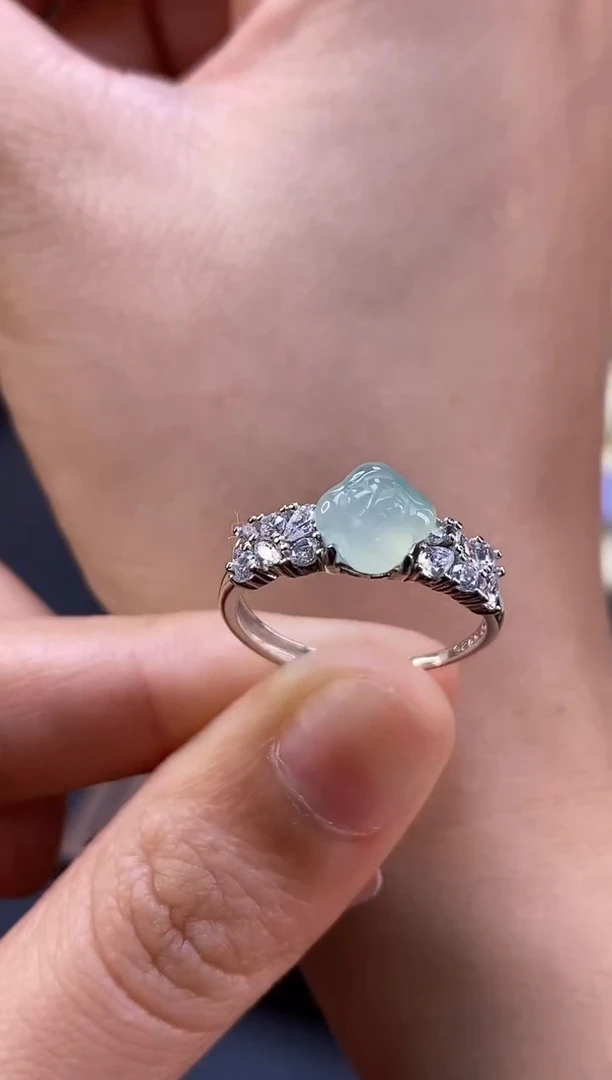 颈饰银S925镶嵌翡翠12582