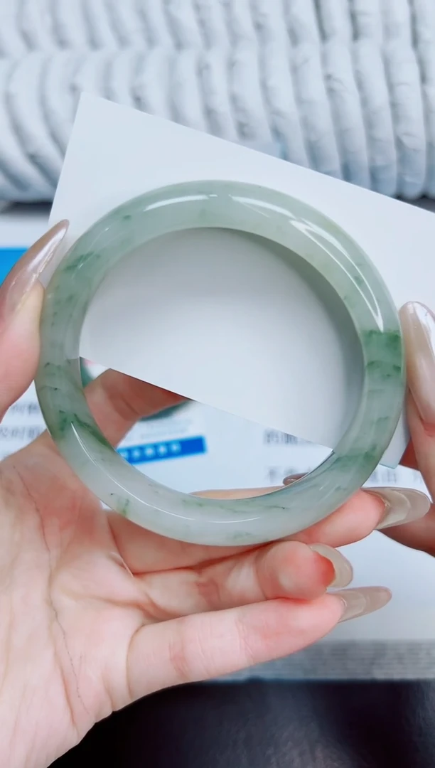 未镶嵌手镯石英质玉96/62