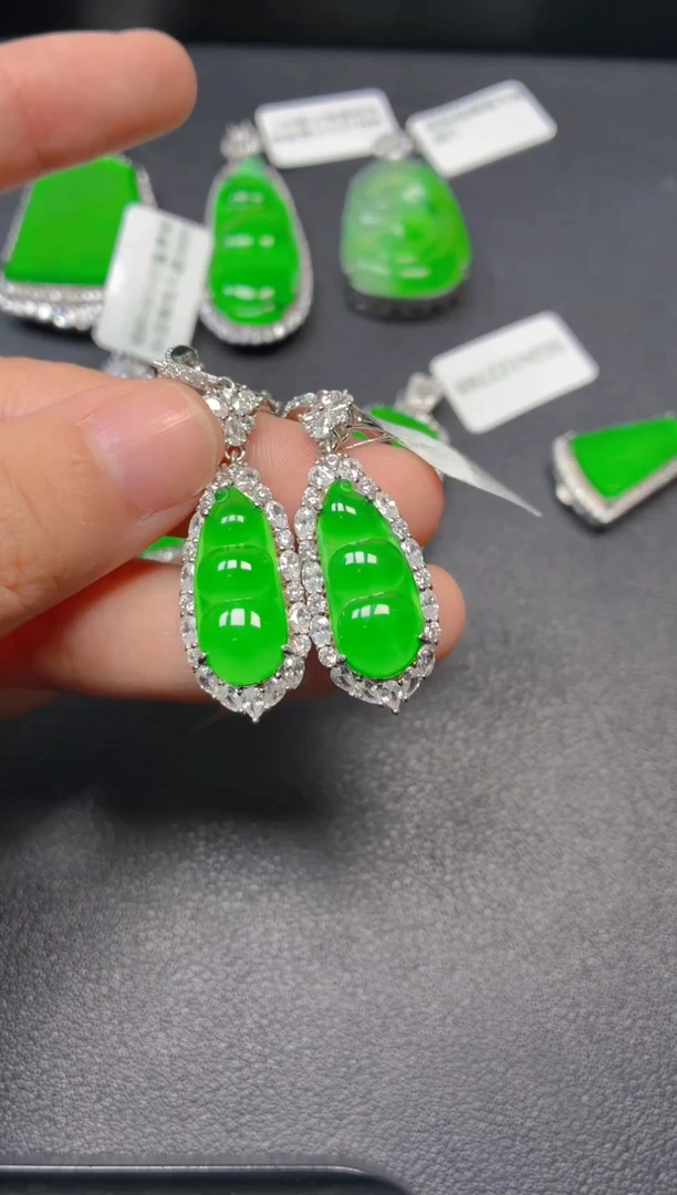 颈饰银S925镶嵌翡翠1