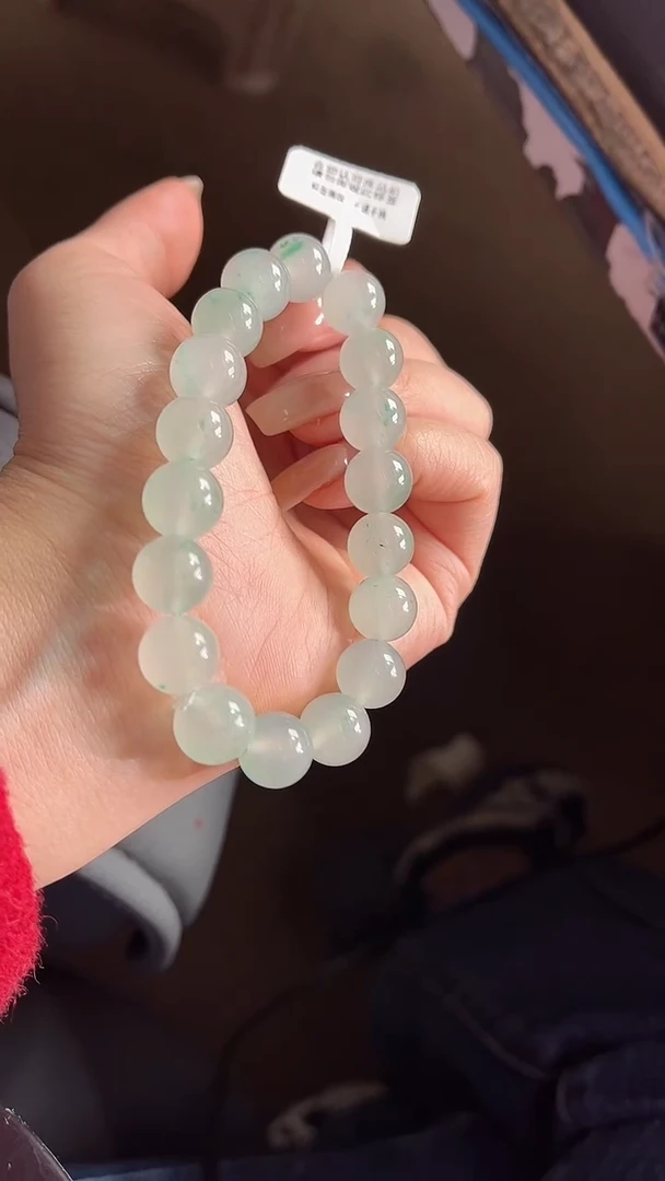 【闪购商品】石英质玉手串未镶嵌非洲翠100648536