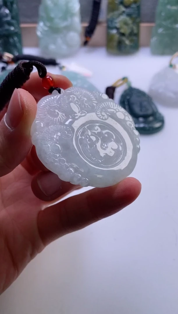 【闪购商品】翡翠挂件未镶嵌