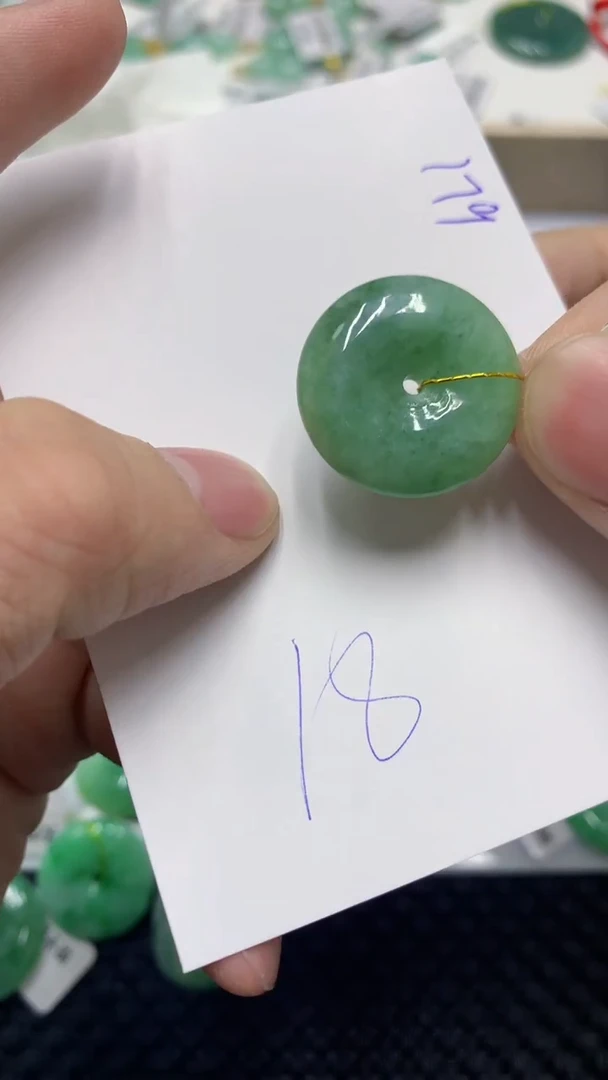 颈饰未镶嵌翡翠缅甸A货翡翠