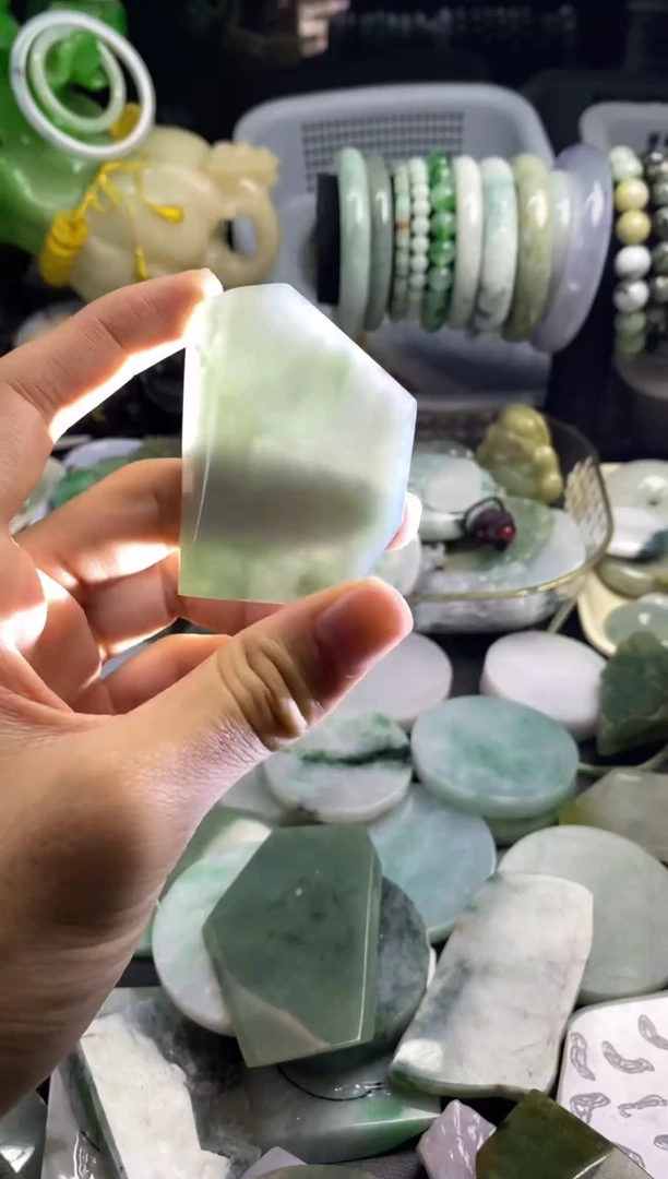 散珠翡翠A货翡翠42