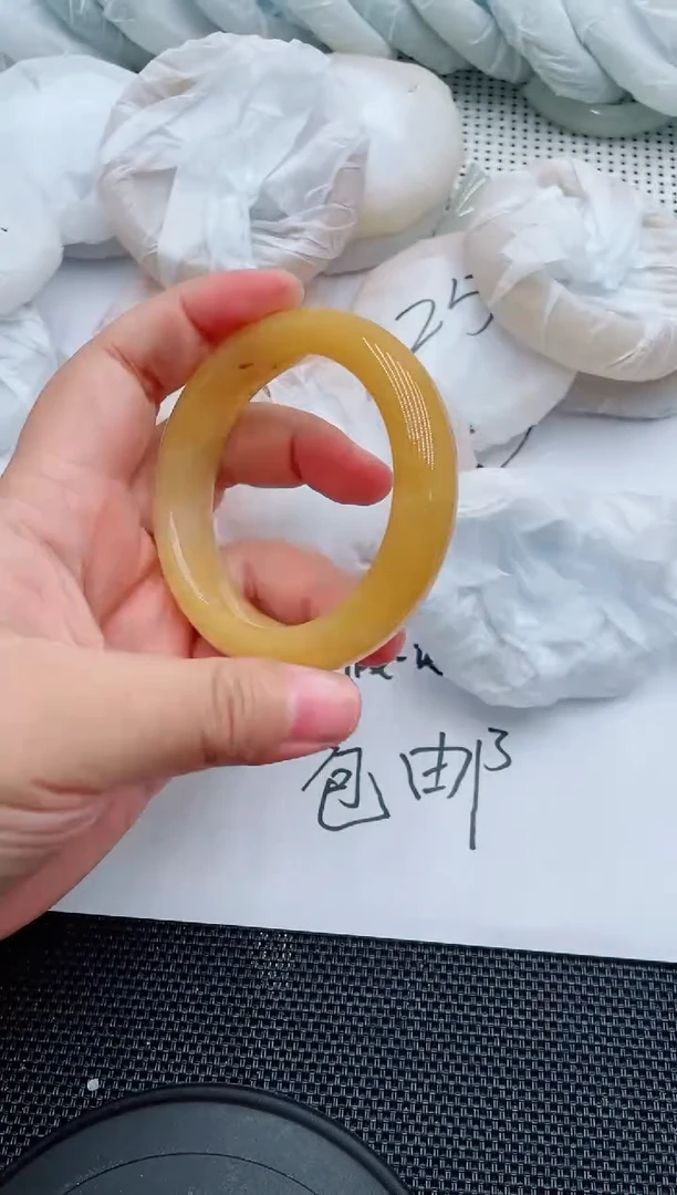 未镶嵌手镯石英质玉144-52-53