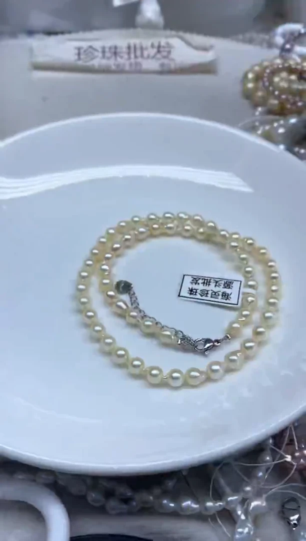 未镶嵌海水珍珠颈饰399