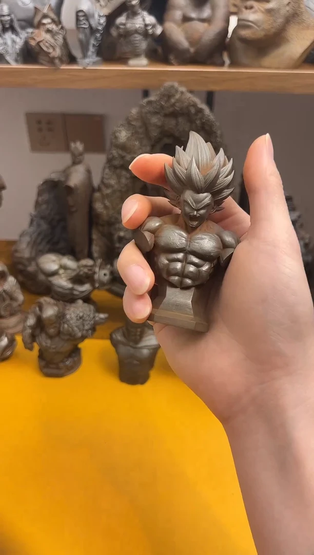 金属宇****士实心铁艺--贝吉塔悟空