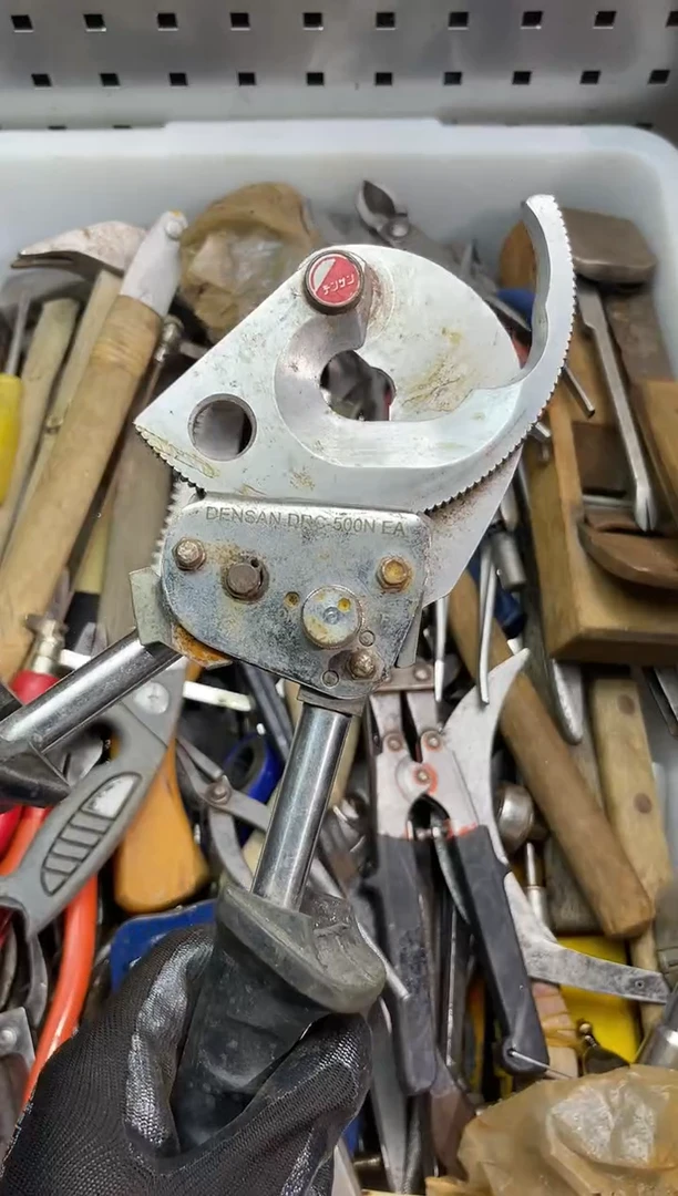 铁喜****叔阿古工具工具工具
