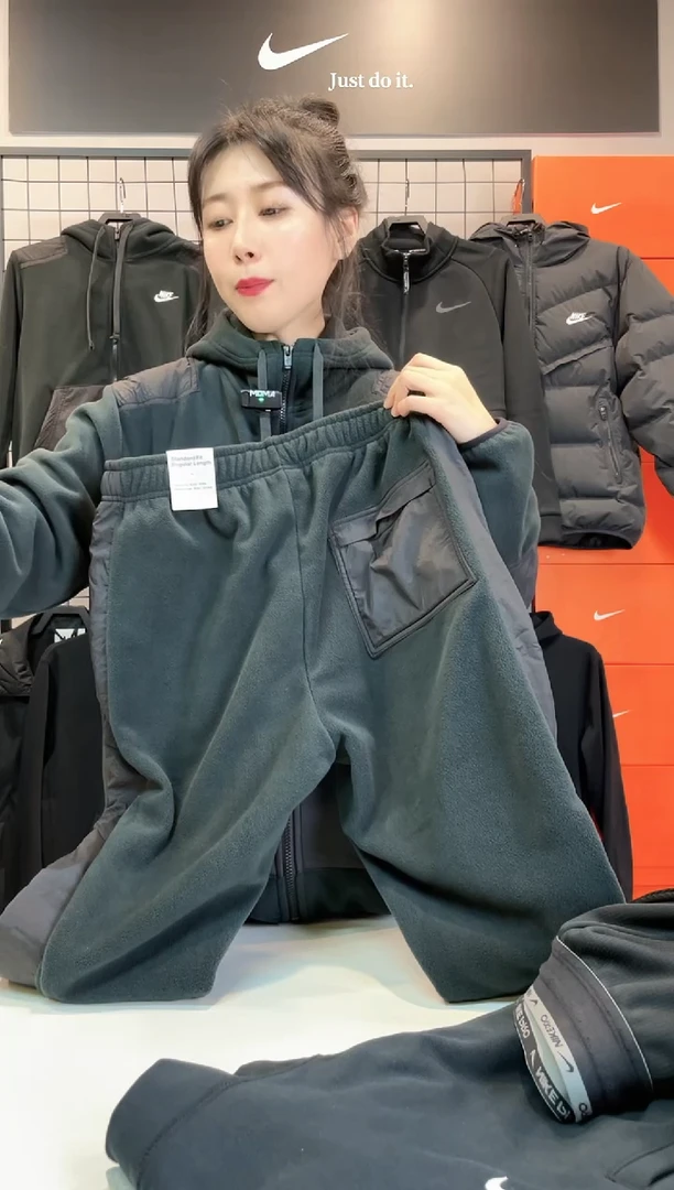 4893 黑色摇粒绒裤子L码140斤-160斤 不退换