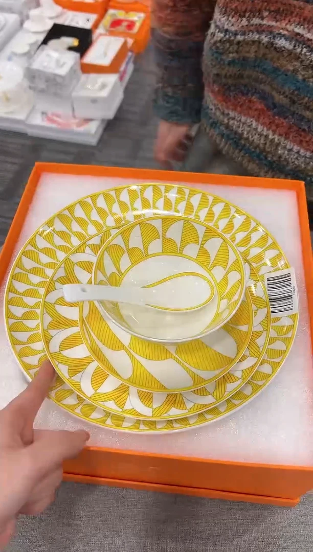 【闪购商品】杯H868--------------