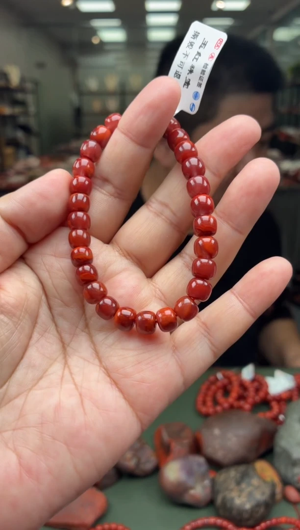 手串未镶嵌南红玛瑙单圈手串一条约7mm+多样性发货
