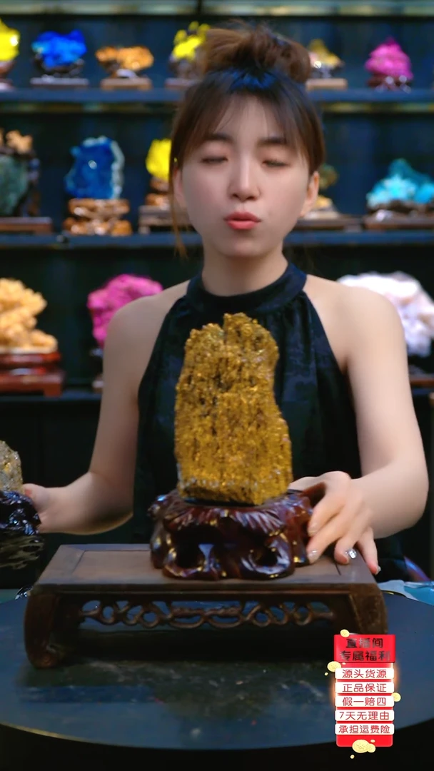 石材精品斑铜矿，矿物晶体摆件