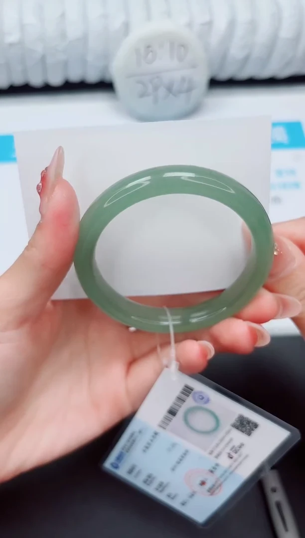 手镯石英质玉未镶嵌M54-56.8D2