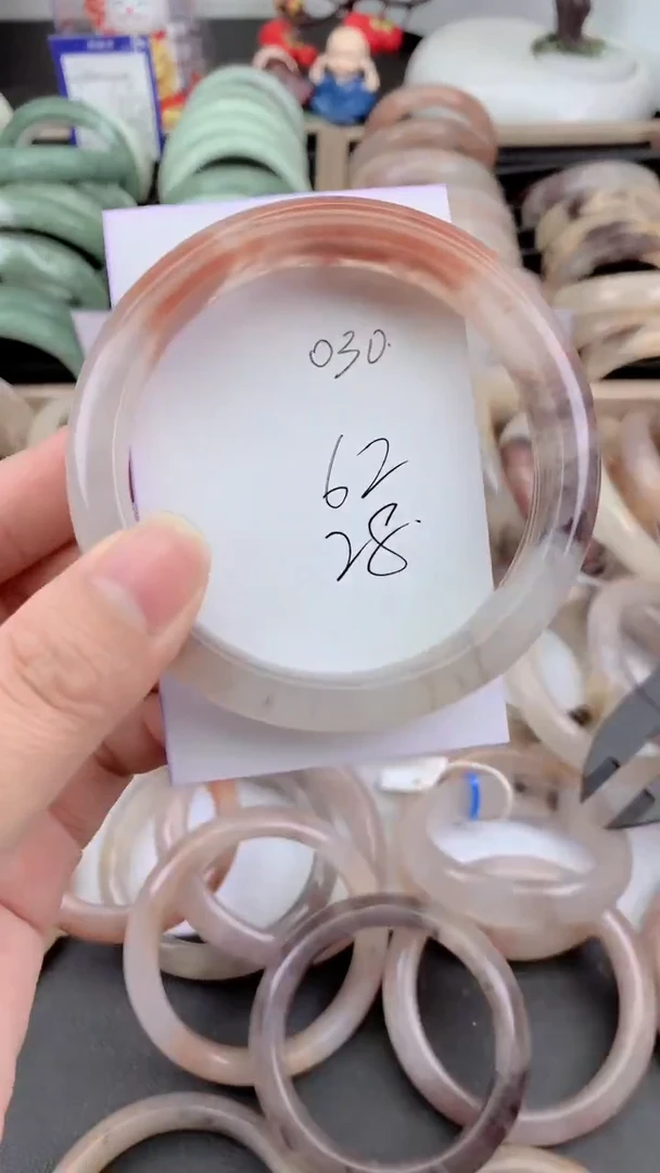 未镶嵌手镯石英质玉030