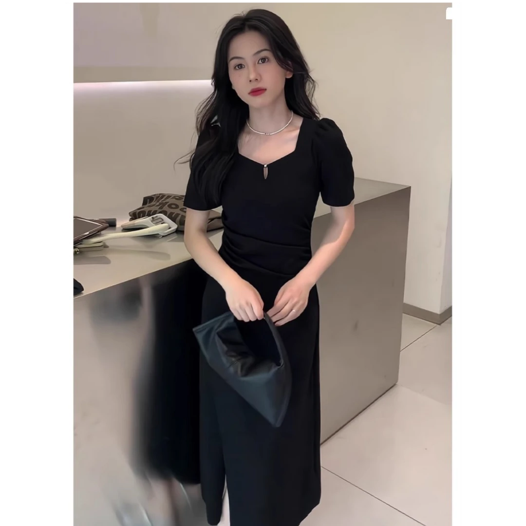 2025夏季大码女装胖mm法式赫本风连衣裙微胖妹妹显瘦遮肉黑色长裙