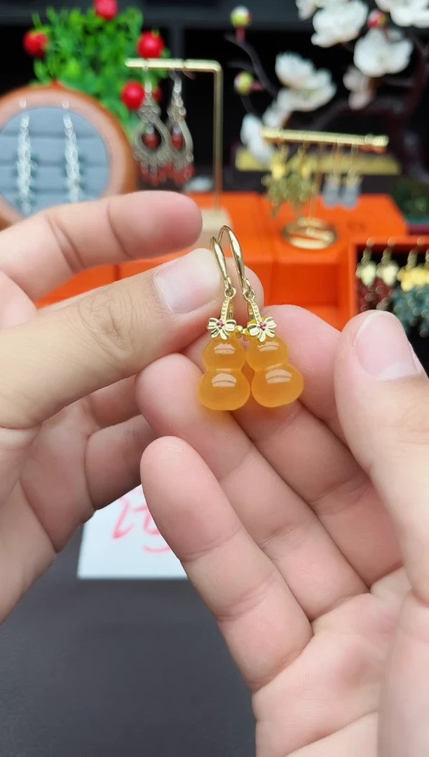 玛瑙/玉髓耳饰未镶嵌333000