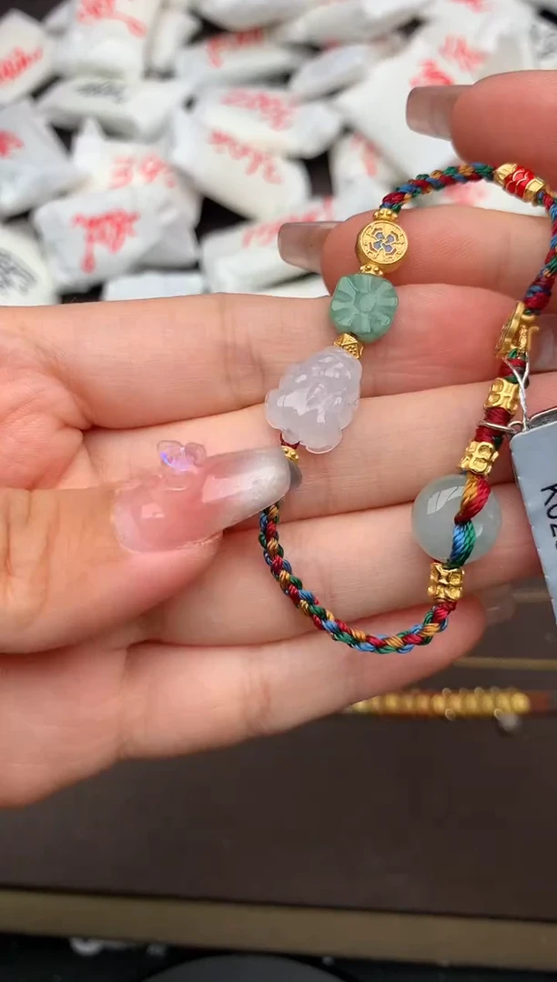 翡翠挂件未镶嵌一