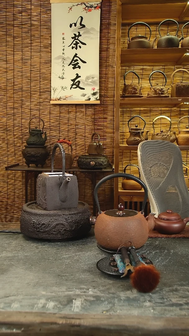 小*宝吉春堂铁壶