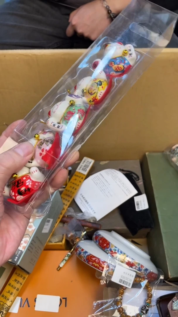 摆件万****司如图所示 老崔精选