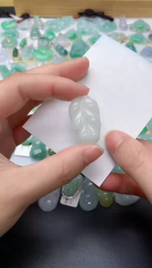颈饰未镶嵌翡翠天然A货