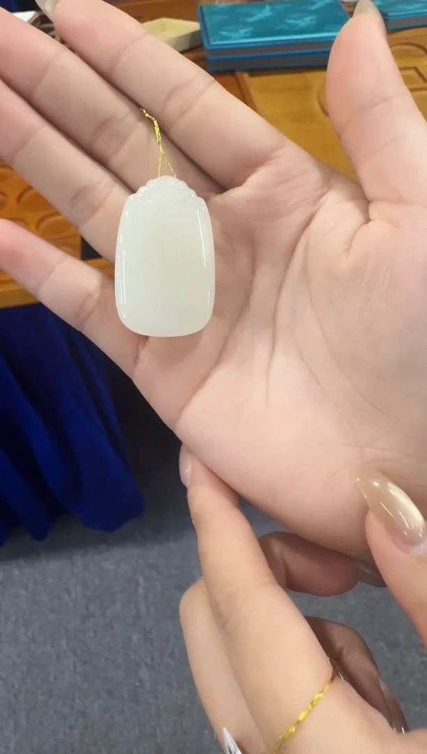 颈饰未镶嵌和田玉孤品 貔貅无事牌吊坠/配绳