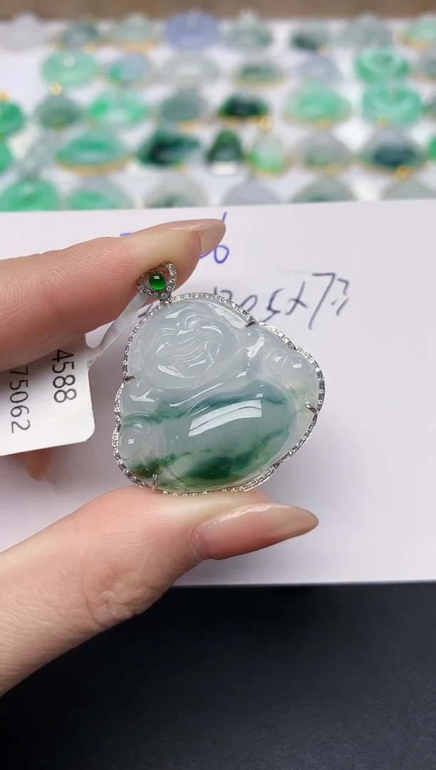 颈饰18K金镶嵌翡翠天然缅甸A货翡翠百元以上9元证书费自理