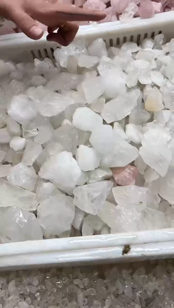 未镶嵌水晶大型摆件（非配饰）白水晶碎石 600g