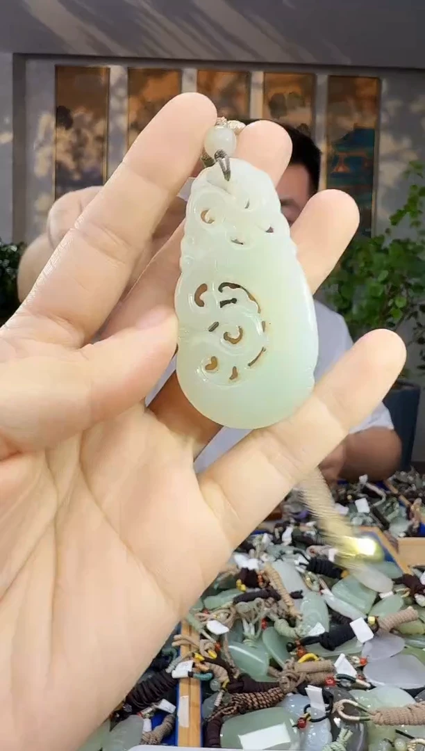 未镶嵌和田玉挂件拍一发一