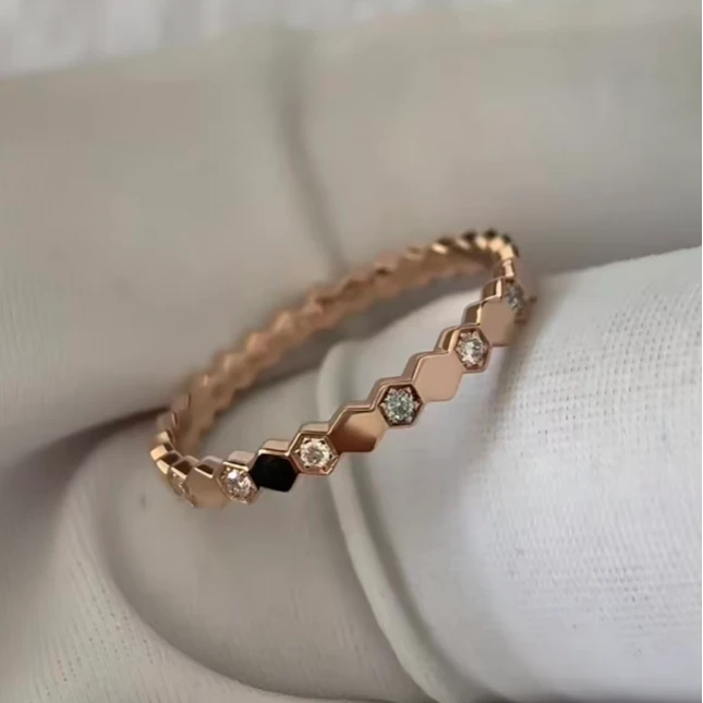 99新 Chaumet/尚美 大头活动 爱·巢 蜂巢戒指 2.5mm 14钻 50
