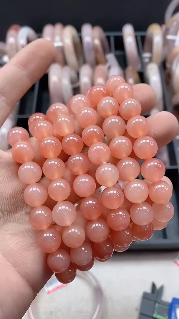 【闪购商品】石英质玉手镯未镶嵌拍一发一多样性发货