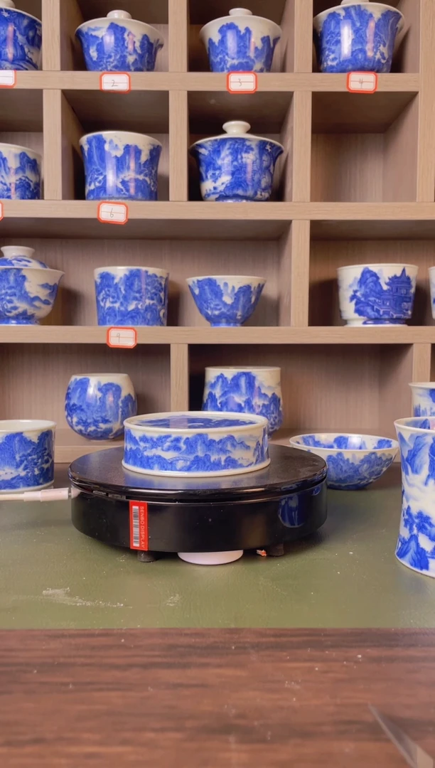 精工青花宋画山水盖置