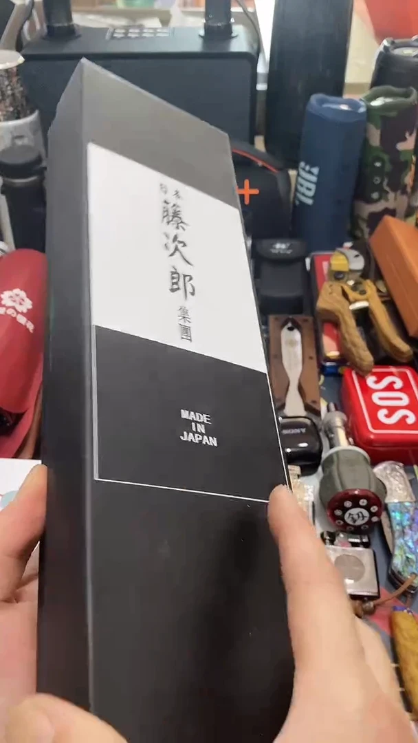 瓷片闪购商品 如图所示