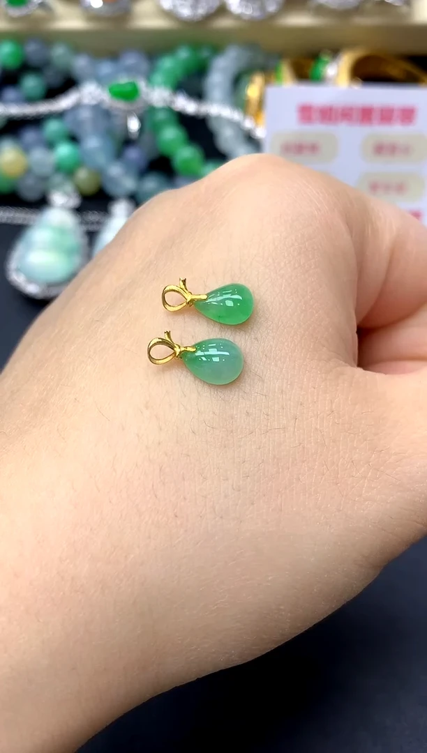 颈饰18K金镶嵌翡翠22-中国好珍宝  一对