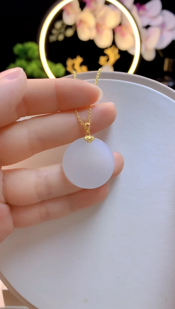 吊坠(赠链)银S925镶嵌和田玉冰烟紫圆牌