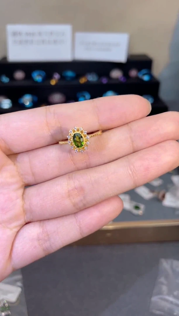 银S925镶嵌透辉石戒指天然宝石
