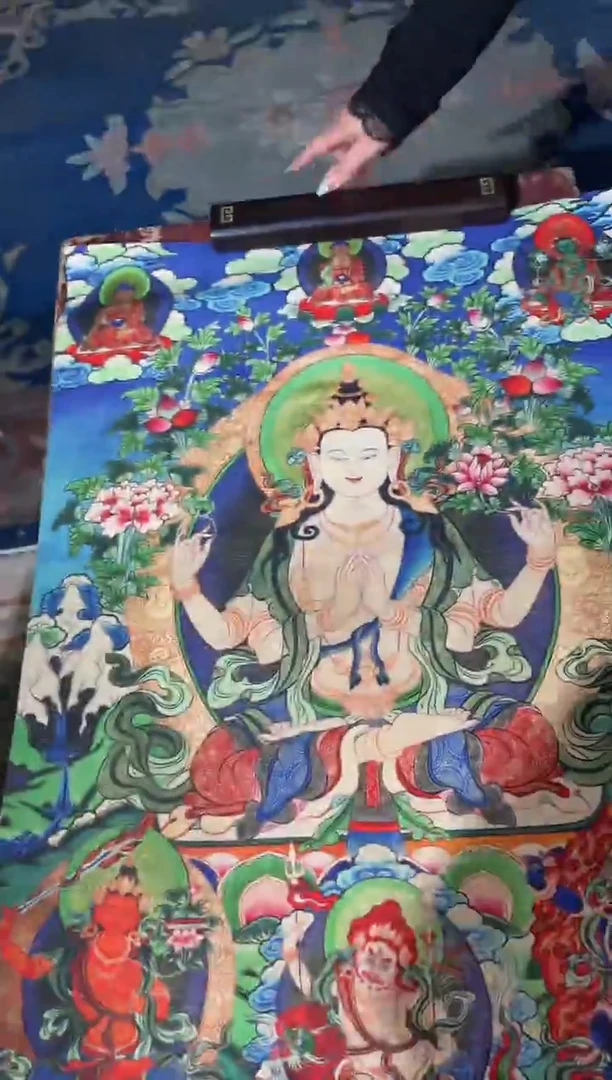 卷轴画龙妹的唐卡tk16