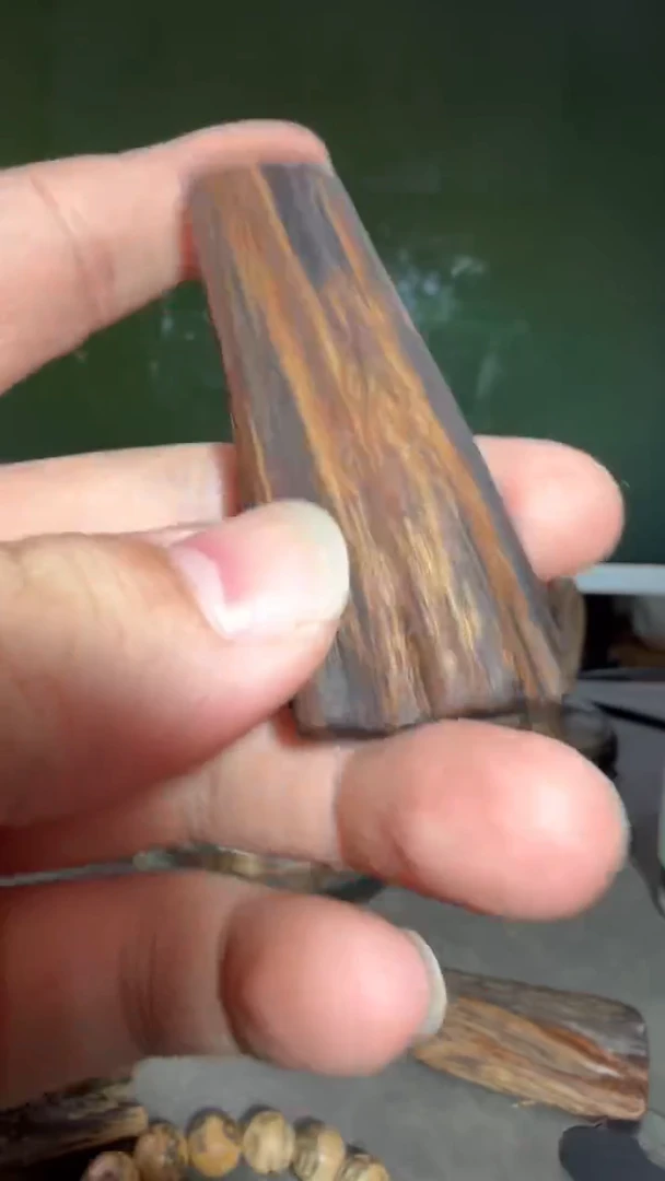 沉香吊坠多样性发一