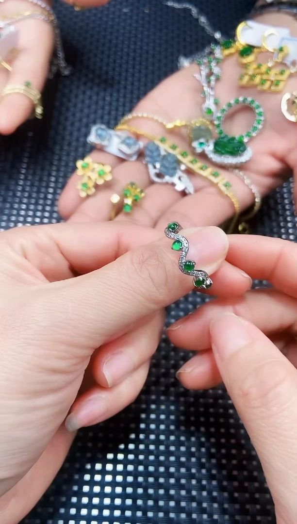 【闪购商品】翡翠戒指未镶嵌1111111115