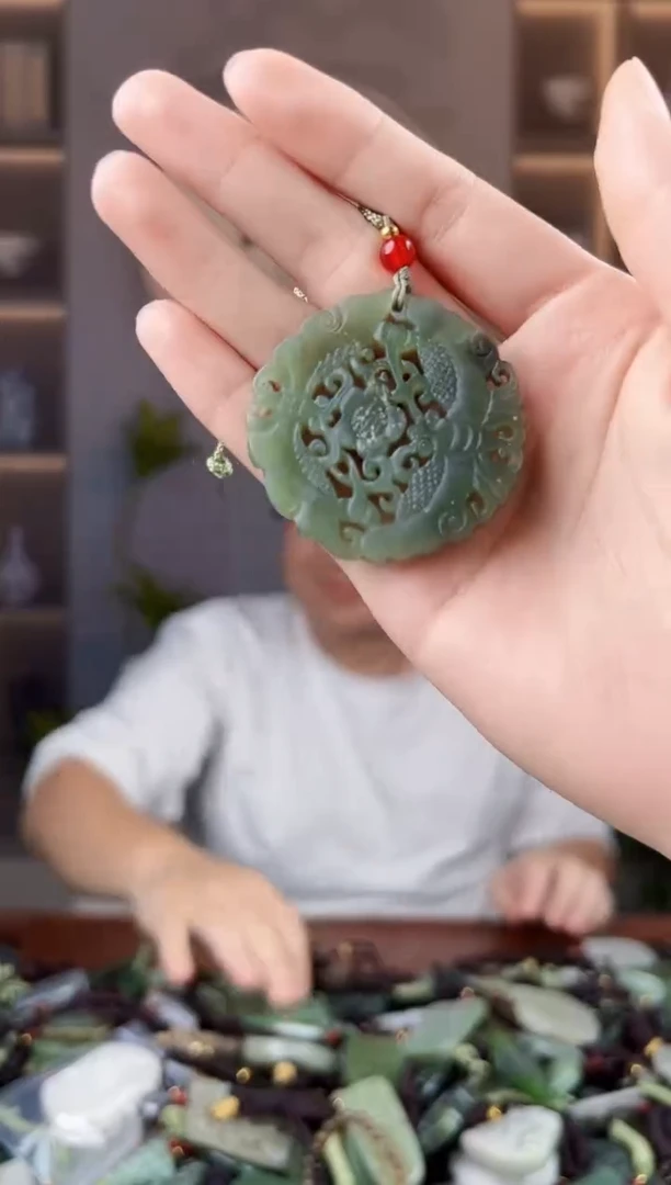 未镶嵌和田玉挂件拍一发一，拍一发一，
