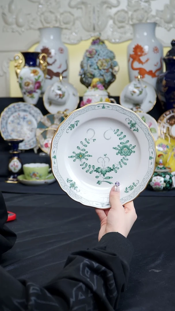 骨瓷婷婷中古器物如图所示40