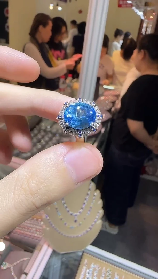 托帕石戒指银S925镶嵌9*11mm妖姬蓝