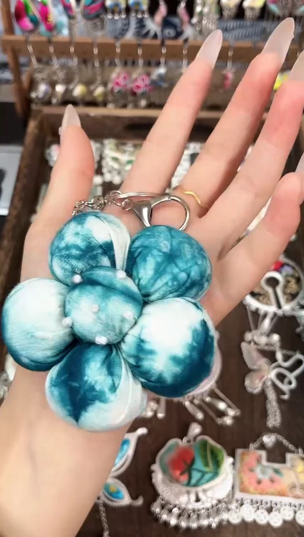 织绣民族风非遗老绣饰品636