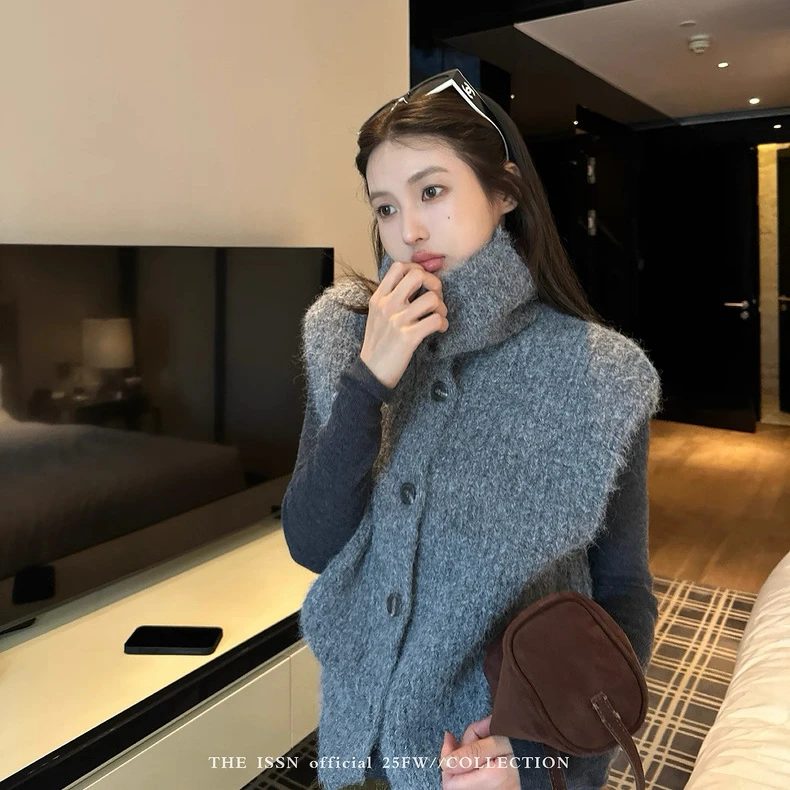 孕妇韩系复古高领针织开衫马甲慵懒风叠穿宽松显瘦无袖坎肩背心