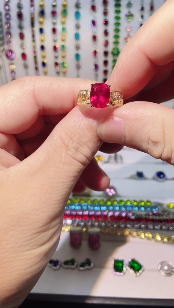 银S925镶嵌耳饰托帕石1