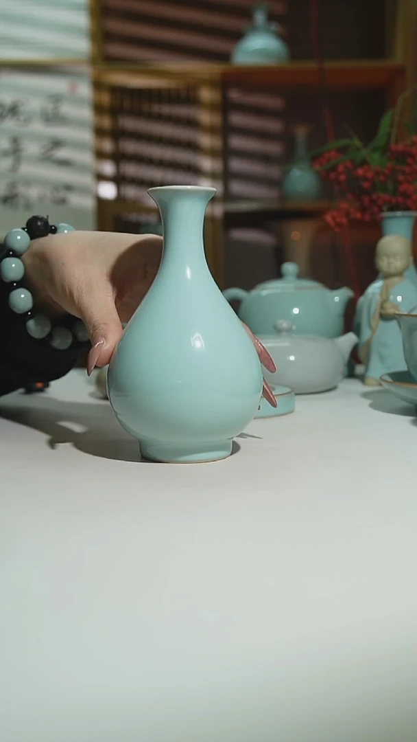 珑匠天青玉壶春二级安全包装