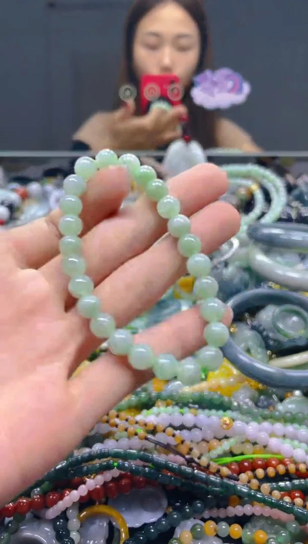颈饰未镶嵌翡翠7MM/M/翡翠A货，一件也是批发价