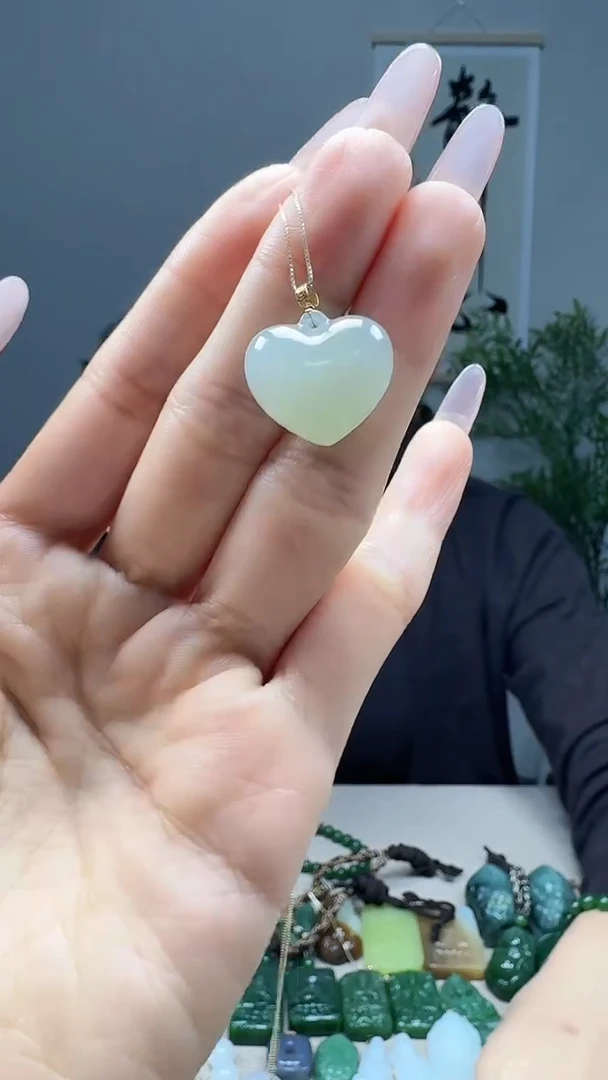 吊坠(不含链)18K金镶嵌和田玉1